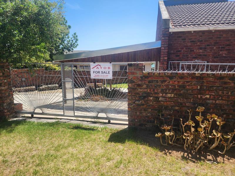 4 Bedroom Property for Sale in Aspen Heights Eastern Cape